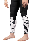 SCRAMBLE Baka Spats – Black